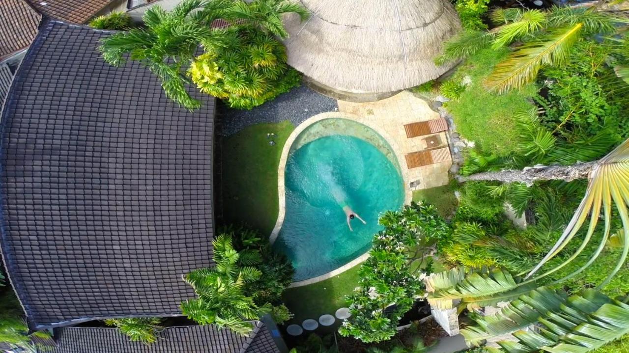 Villa Kubu Seminyak Exterior photo